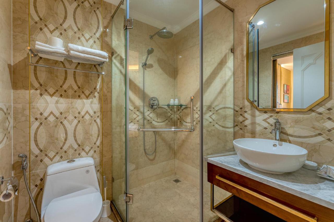 Golden Tree Apartments โฮจิมินห์ซิตี้ ภายนอก รูปภาพ