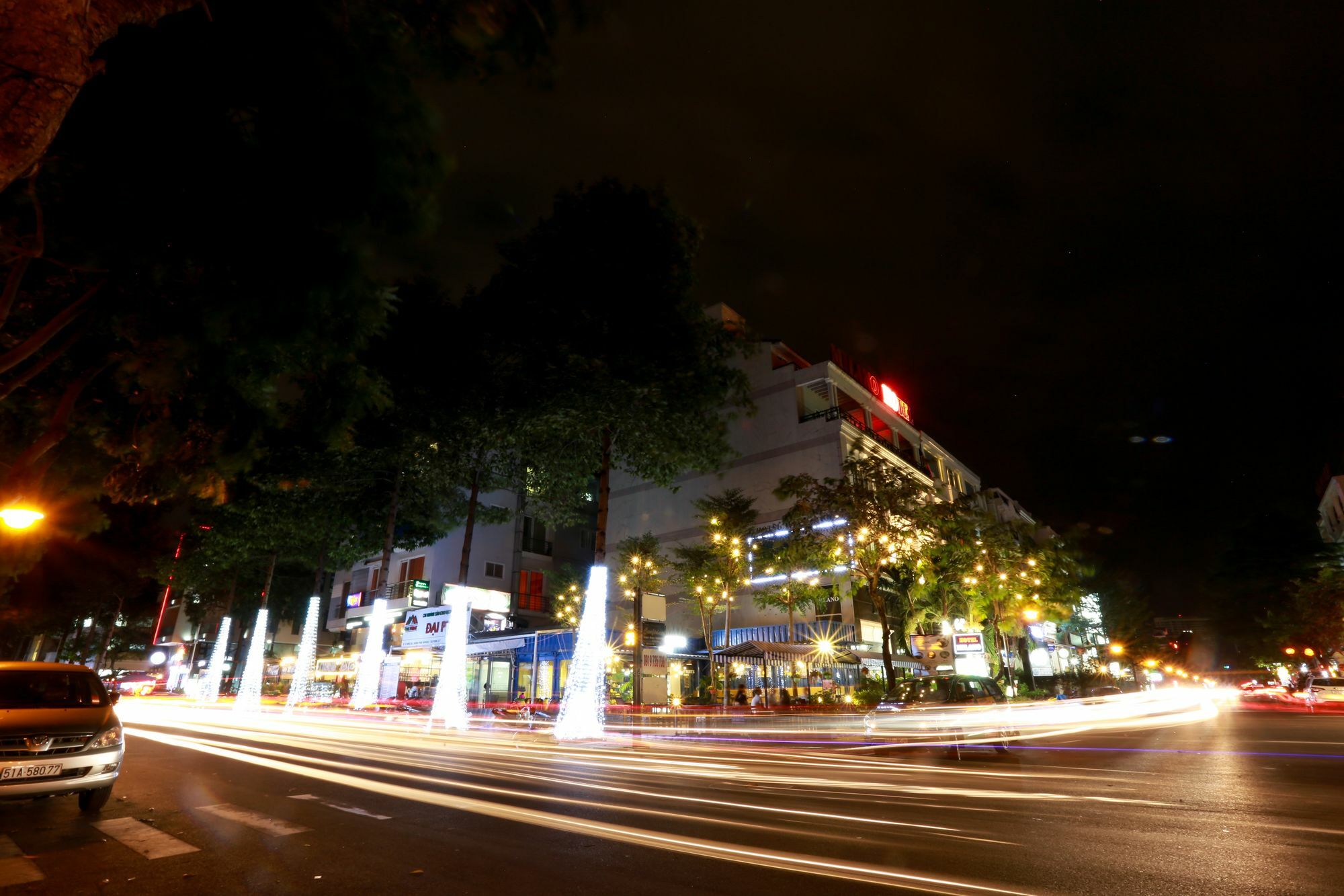 Golden Tree Apartments โฮจิมินห์ซิตี้ ภายนอก รูปภาพ